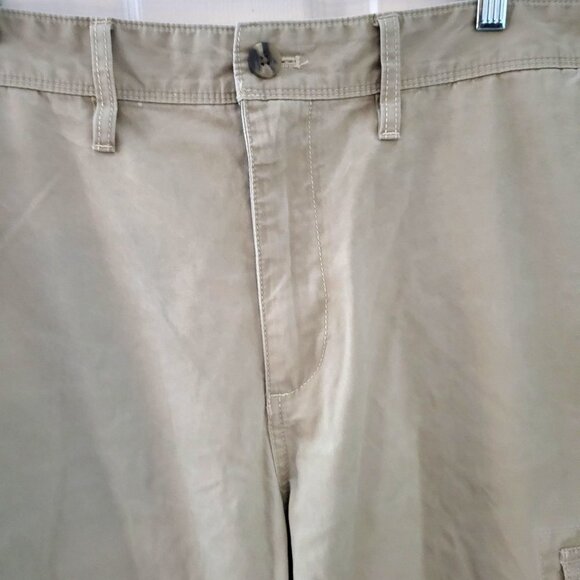 Eddie Bauer Men's Sz 38 Tan Khaki Flat Front 100% Cotton Cargo Hiking Shorts - Picture 2 of 9